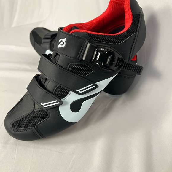 Peloton Black White Cycling Shoes with Red Cleat Accent - Picture 5 of 12